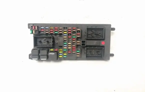 Land Rover Range Rover Sport L320 Fuse module AH2214F041BE