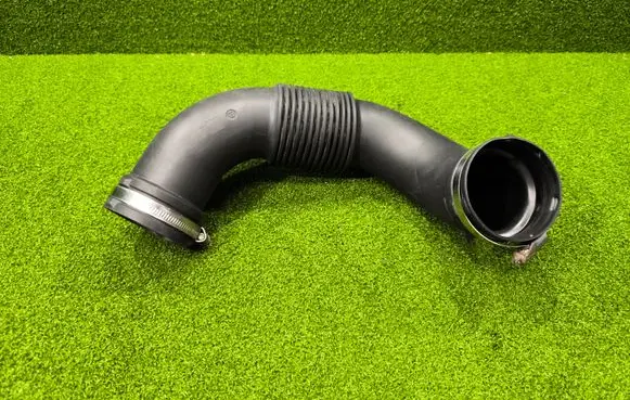 Opel Vivaro Air intake hose/pipe 1105223S01