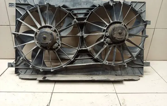 Electric radiator cooling fan