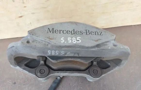 Mercedes-Benz C W205 Front brake caliper 01177