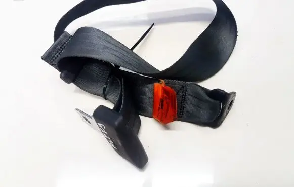 Mitsubishi Lancer Rear seatbelt buckle 0416085