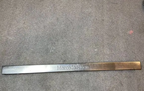 Mercedes-Benz ML W163 Front sill trim cover a1636860720 1636860720
