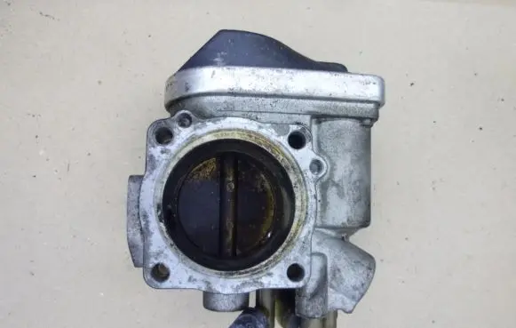 Audi A3 S3 8L Throttle body valve 06A133062AB VD684