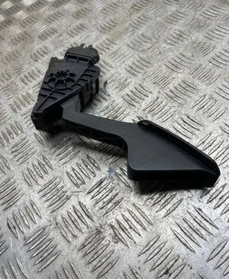 Toyota Land Cruiser (J120) Accelerator throttle pedal 7812060350 1988003020 10D03L0166B2