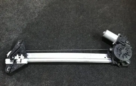 Honda Jazz Front door window regulator with motor 05g101