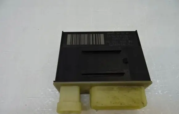 Glow plug pre-heat relay
