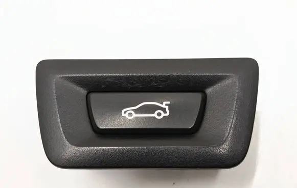 BMW 2 F46 Tailgate/boot open switch button 9275119