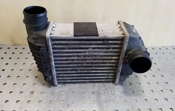 Audi A6 S6 C6 4F Intercooler radiator