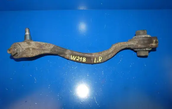 Mercedes-Benz CLS C218 X218 Front lower control arm/wishbone