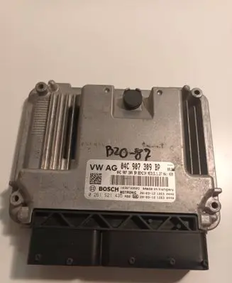 Skoda Fabia Mk3 (NJ) Engine control unit/module 04C907309BP 0261S21435