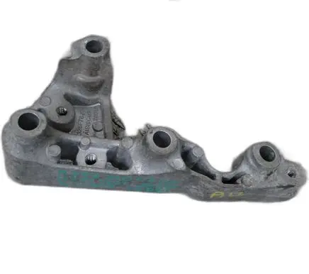 Mercedes-Benz B W247 Engine mount bracket
