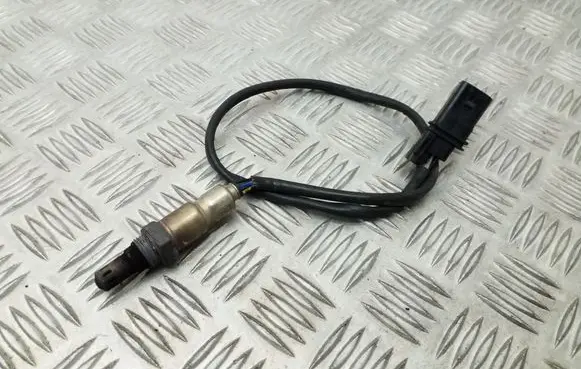 Volkswagen PASSAT B7 Lambda probe sensor 03L906262A 341