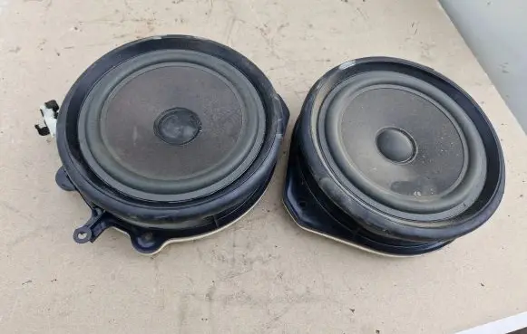 Audi A4 S4 B7 8E 8H Front door speaker 2752507175