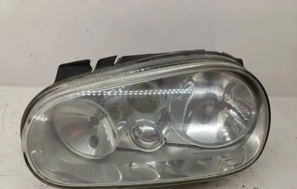 Volkswagen Golf IV Headlight/headlamp 1J1941015B 6774201 02A011B