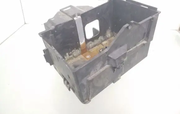 Volvo V50 Battery tray 30746055