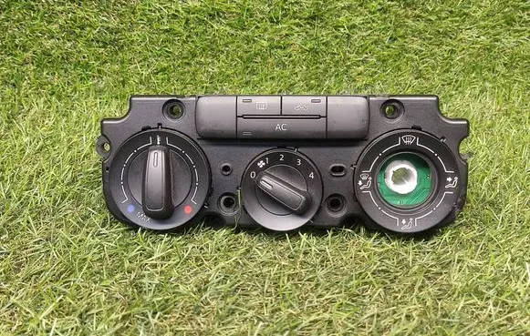 Volkswagen Jetta VI Climate control unit 5C0820047H 901515190 0000000061623