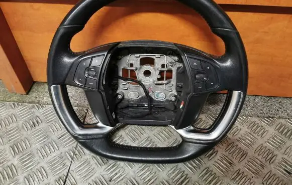 Citroen C4 II Picasso Steering wheel 626022300A