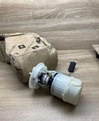 Mazda 3 I In-tank fuel pump 3N619H307 7Y081335XG