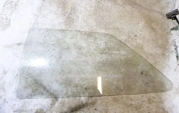 Ford Fiesta Rear side window