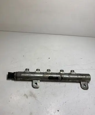 Opel Zafira B Fuel main line pipe 0445214095