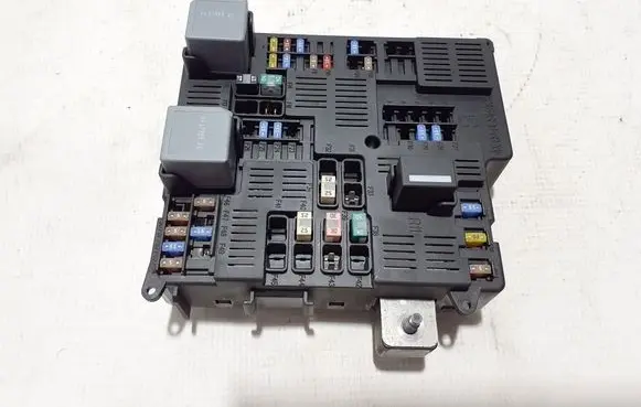 Volvo XC60 Fuse module 31473770