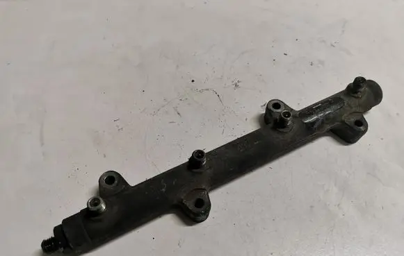 Audi A8 S8 D3 4E Fuel main line pipe 057129676AC