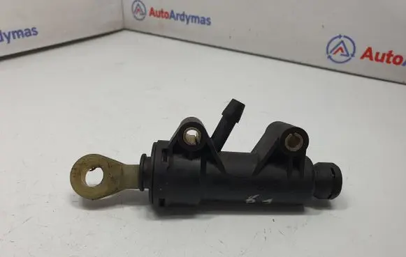 BMW Z4 E85 E86 Clutch master cylinder 6758822 21526758822 21526773670