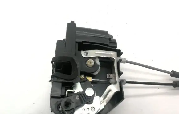 Hyundai i10 Rear door lock