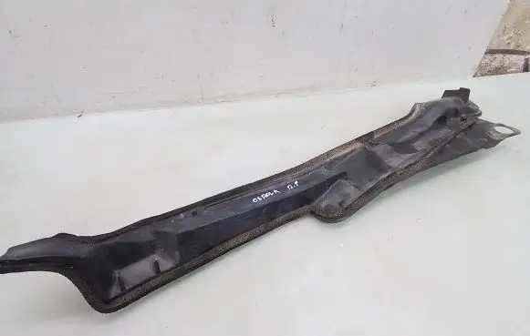Toyota Corolla Verso E121 Fender end trim 538660F010