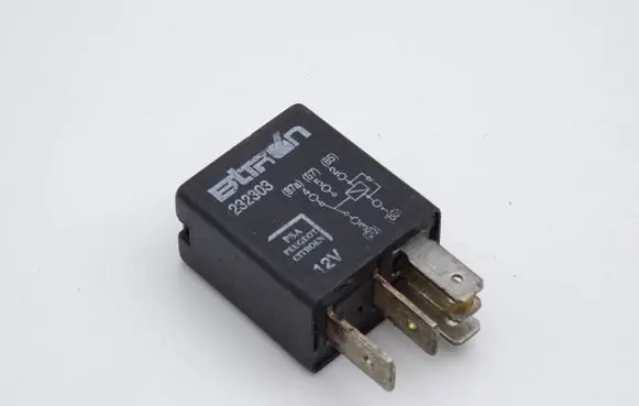 Peugeot 406 Other relay 232303