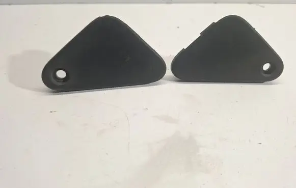 Radiator mount bracket