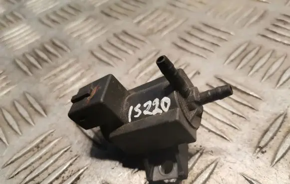 Lexus IS 220D-250-350 Turbo solenoid valve 258600R010