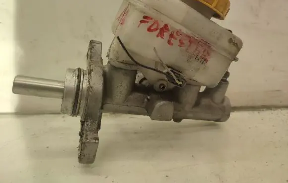 Subaru Forester SH Master brake cylinder