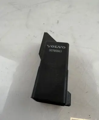 Volvo XC60 Glow plug pre-heat relay 30785663