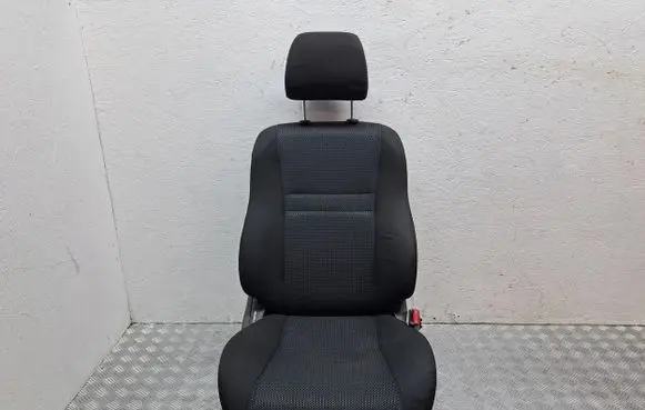 Toyota Avensis T250 Front passenger seat 7143005A40B0 7191005180B0