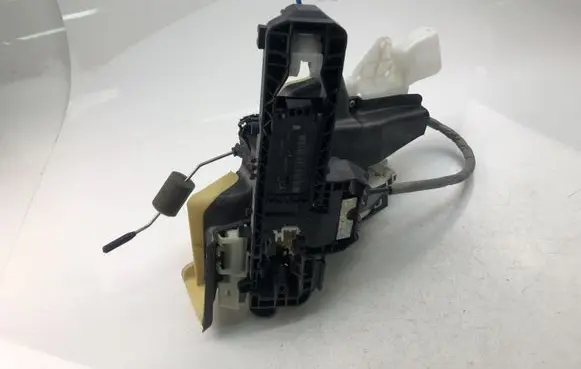 Mercedes-Benz E W212 Rear door lock A0997200435