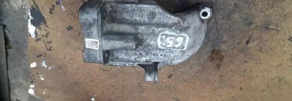 Mercedes-Benz C W204 Engine mounting bracket A6512230004