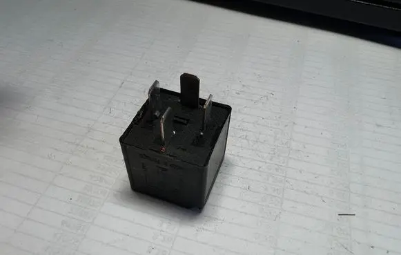 Ford Mondeo Mk III Other relay 2S7T14B192AA V23136B1X66