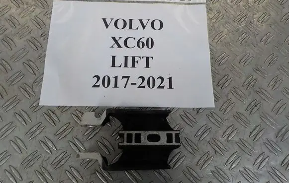 Volvo XC60 Engine mount bracket 3130594