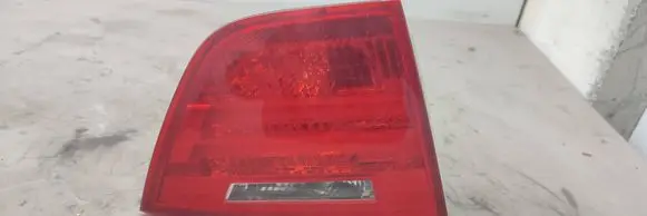 BMW 3 E90 E91 Tailgate rear/tail lights 7289433 2182010325