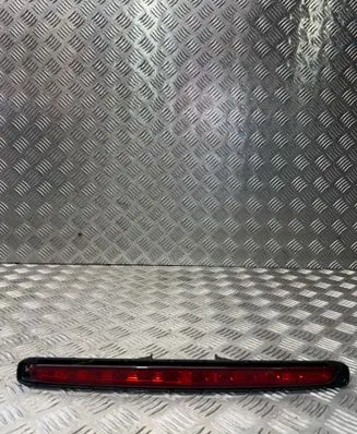 Mercedes-Benz E W211 Third/center stoplight