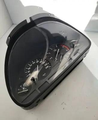 BMW 5 E39 Speedometer (instrument cluster) 87001294