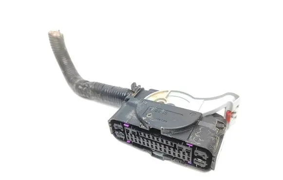 Nissan Qashqai J12 ABS module connector plug 1928405782