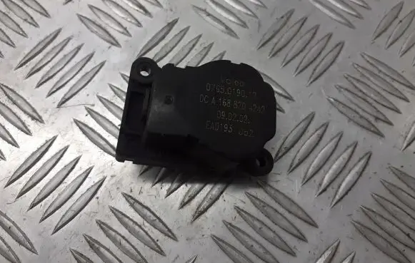 Mercedes-Benz A W168 A/C air flow flap actuator/motor A1688204242
