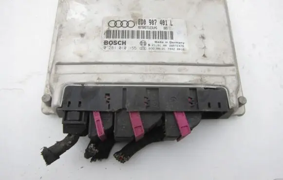 Audi A4 S4 B5 8D Engine control unit/module 8D0907401L