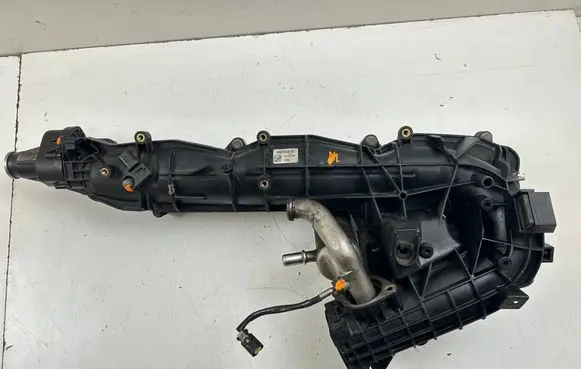 BMW X5 E70 Intake manifold 8507233 7811299