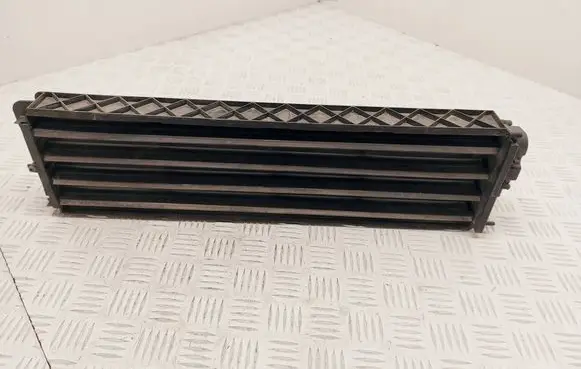 Renault Clio IV Intercooler air guide/duct channel 620C45475R 6466A334003 6466A33400