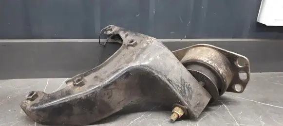 Fiat Duna Engine mount vacuum valve 