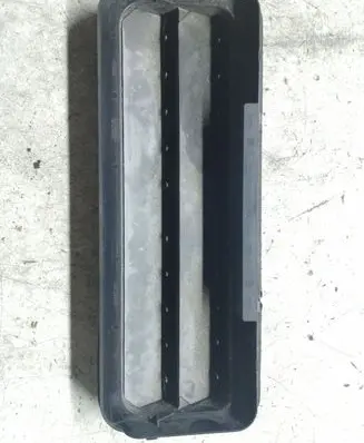 Opel Astra J Quarter panel pressure vent 13502347