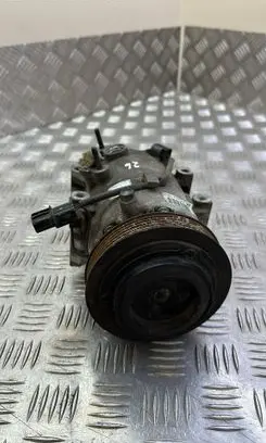 KIA Sportage Air conditioning (A/C) compressor (pump) F500DX9FA04
